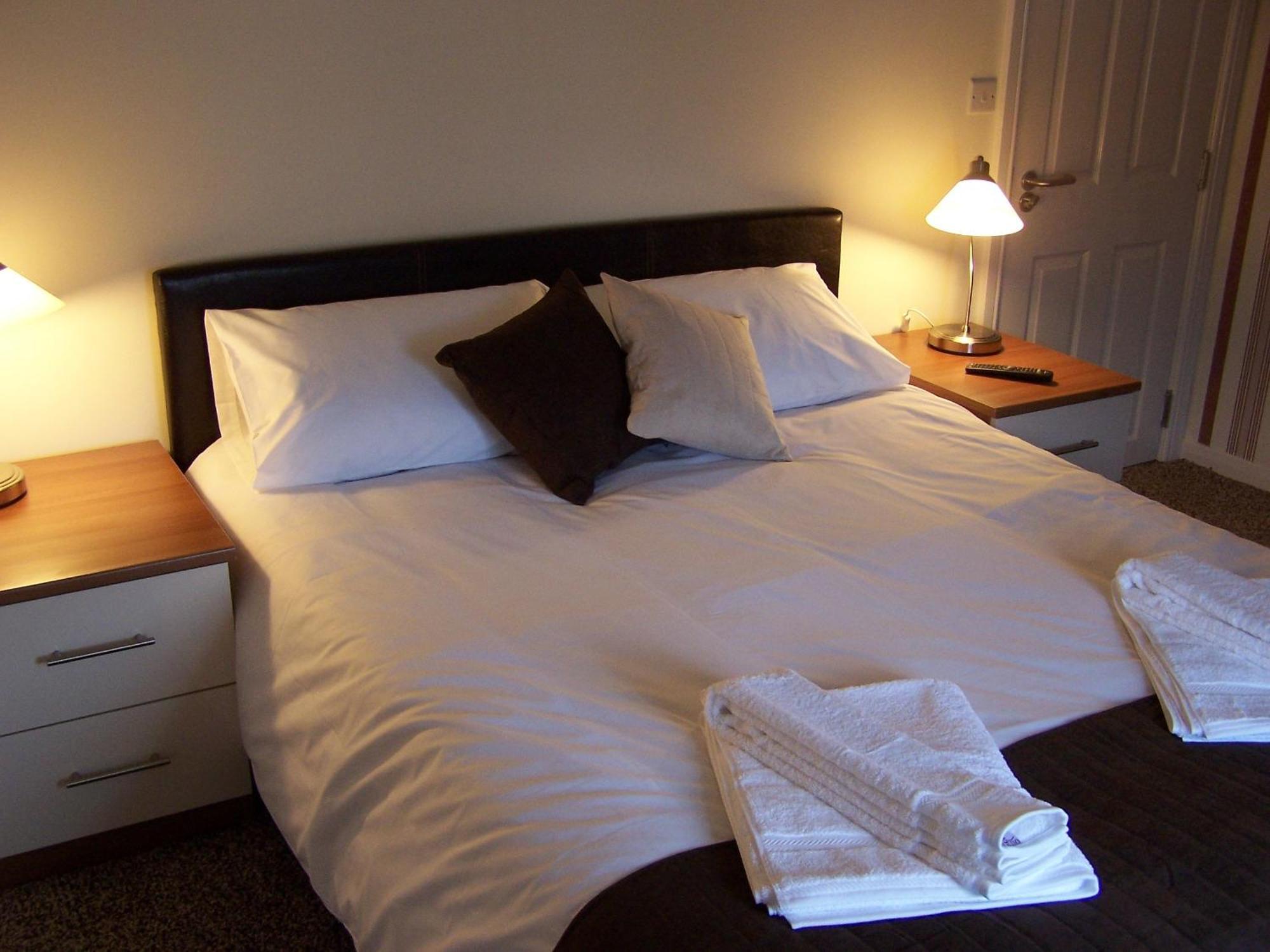 The White Swan Hotel มาร์เก็ตเรเซน ภายนอก รูปภาพ