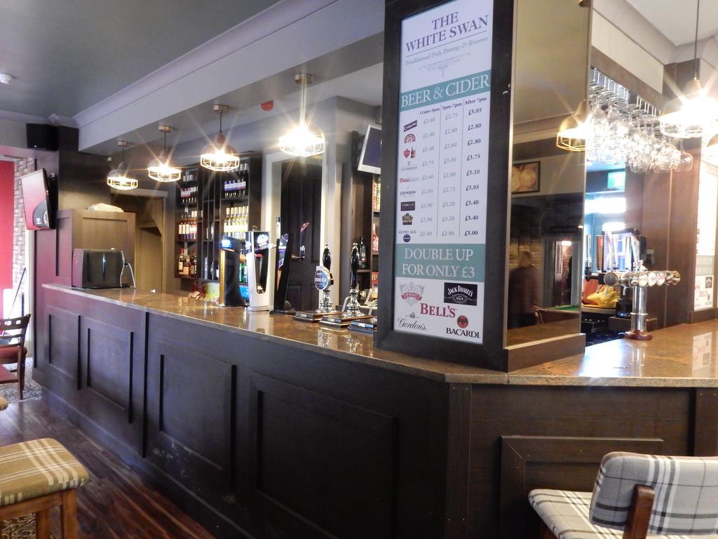 The White Swan Hotel มาร์เก็ตเรเซน ภายนอก รูปภาพ